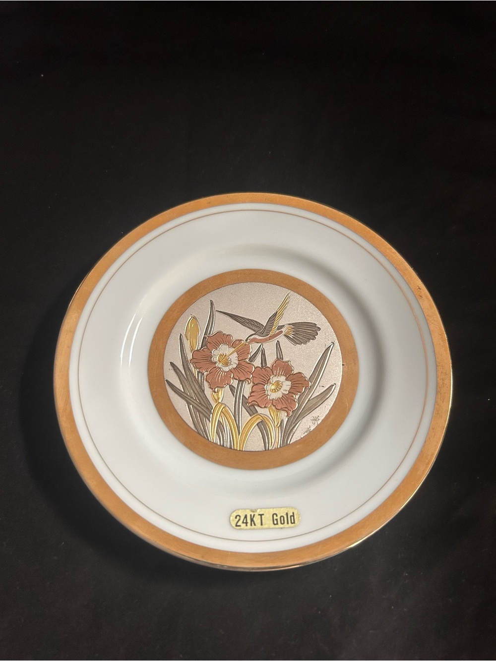 White and Gold Floral Accent Dinner Plate with 24KT Gold Trim